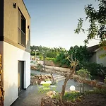 Kikonia Art & Апарт-отель *