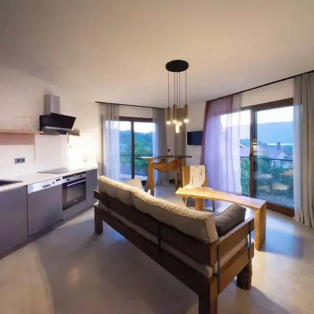 Kikonia Art & Aparthotel