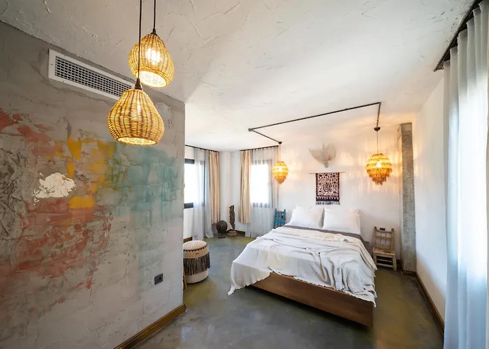Kikonia Art & Apartmanhotel