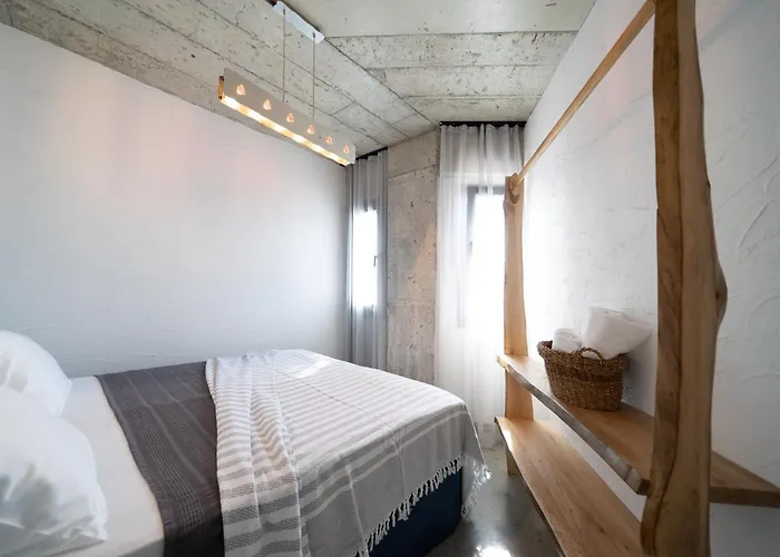 Kikonia Art & Apartmanhotel