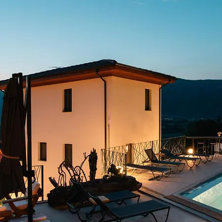 Kikonia Art & מלון דירות *