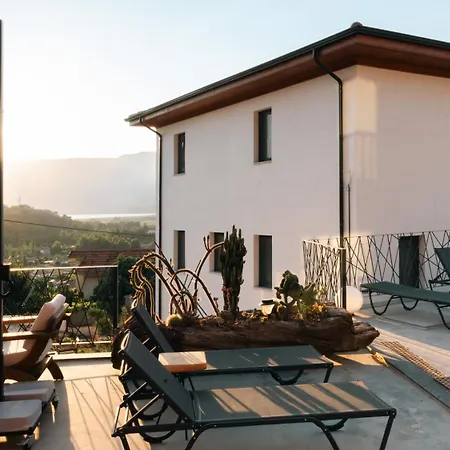 Kikonia Art & מלון דירות *